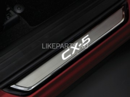 Накладки на пороги Mazda CX-5 (2017-по н.в.) с подсветкой